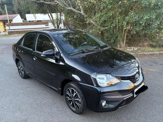TOYOTA-ETIOS-1.5 PLATINUM SEDAN 16V FLEX 4P AUTOMÁTICO TOYOTA-ETIOS-2018