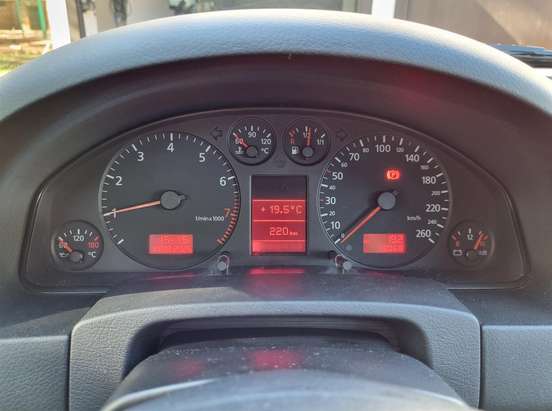 AUDI-A6-2001