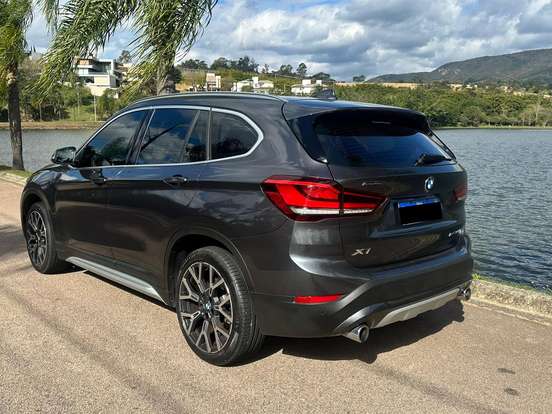 BMW-X1-2.0 16V TURBO ACTIVEFLEX SDRIVE20I X-LINE PLUS 4P AUTOMÁTICO BMW-X1-2022