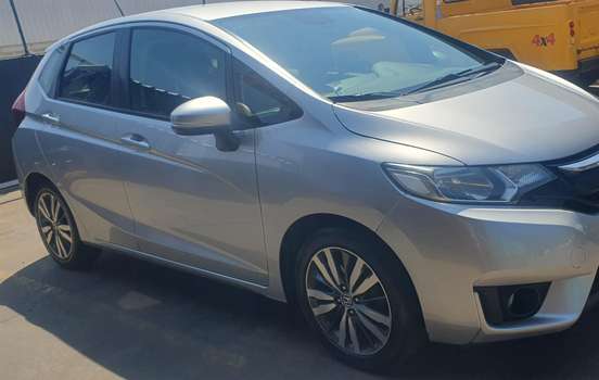 HONDA-FIT-2015