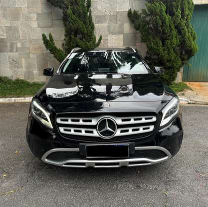 MERCEDES-BENZ-GLA 200-2019