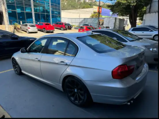 BMW-325i-2.5 SEDAN 24V GASOLINA 4P AUTOMÁTICO BMW-325i-2011