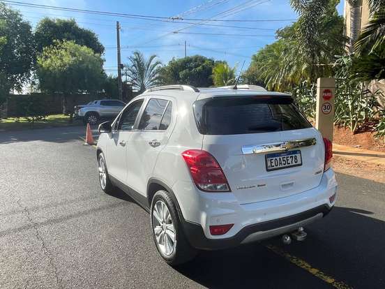 CHEVROLET-TRACKER-2018