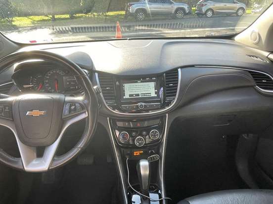 CHEVROLET-TRACKER-2018