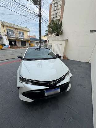 TOYOTA-COROLLA-2024