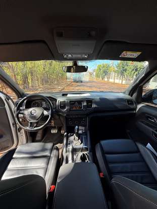 VOLKSWAGEN-AMAROK-2023