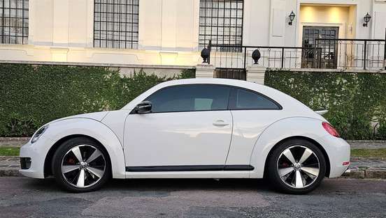 VOLKSWAGEN-FUSCA-2012