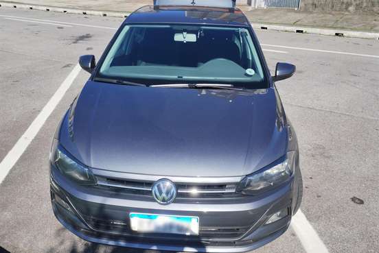 VOLKSWAGEN-POLO-2021
