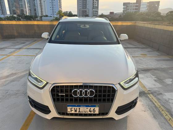 AUDI Q3 2.0 TFSI AMBIENTE QUATTRO 4P GASOLINA S TRONIC