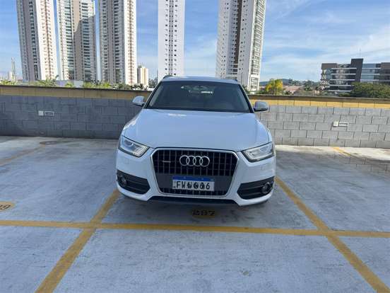 AUDI-Q3-2014
