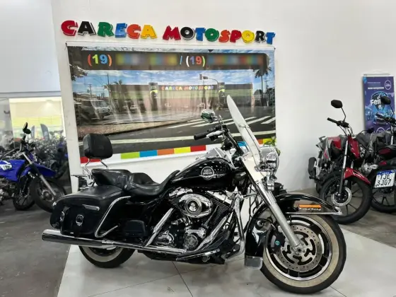 HARLEY-DAVIDSON ROAD KING CLASSIC 