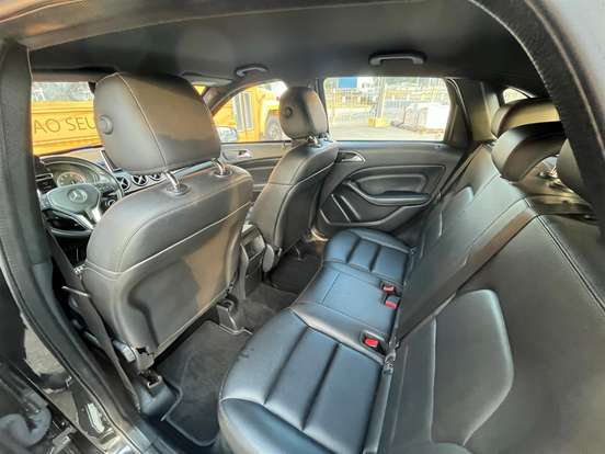 MERCEDES-BENZ-B 200-1.6 SPORT TURBO GASOLINA 4P AUTOMÁTICO MERCEDES-BENZ-B 200-2013