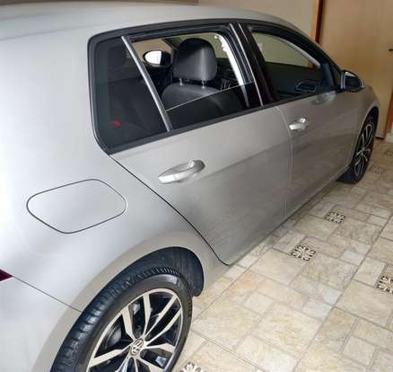 VOLKSWAGEN-GOLF-2016