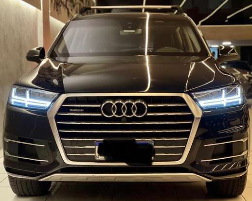 AUDI-Q7-2016