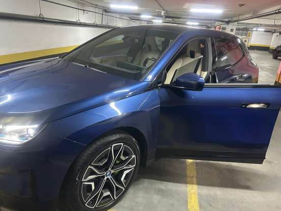 BMW-iX-2022