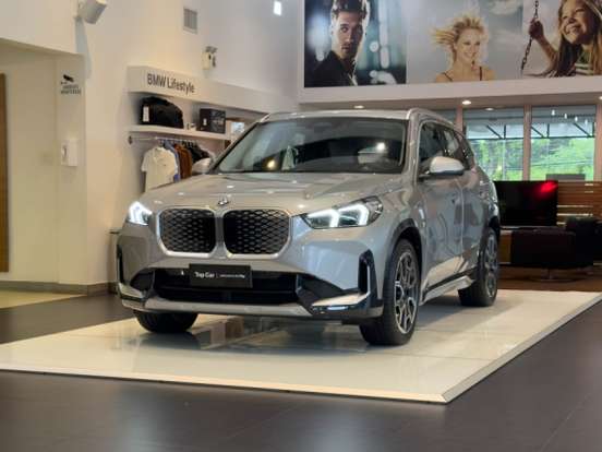 BMW-iX1-2024