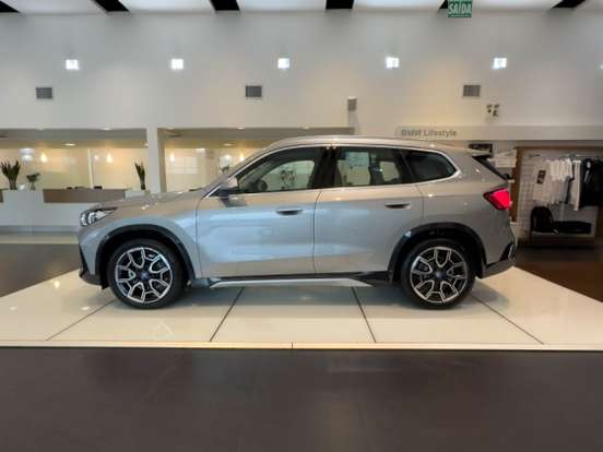 BMW-iX1-ELÉTRICO XDRIVE30 M SPORT BMW-iX1-2024