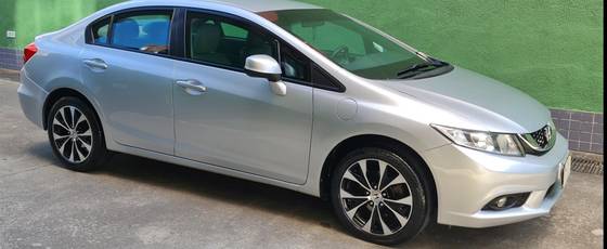 HONDA CIVIC 1.8 LXS 16V FLEX 4P AUTOMÁTICO