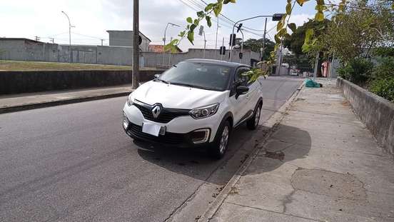 RENAULT-CAPTUR-2018