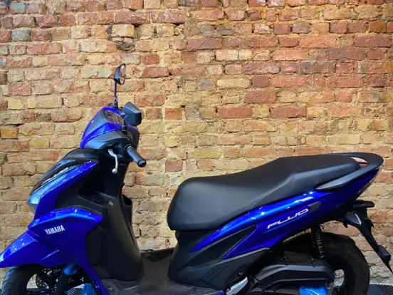 YAMAHA-FLUO 125 HYBRID CONNECTED ABS YAMAHA-FLUO 125 HYBRID CONNECTED ABS-2025