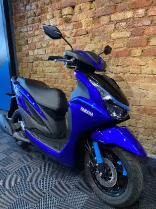 YAMAHA-FLUO 125 HYBRID CONNECTED ABS YAMAHA-FLUO 125 HYBRID CONNECTED ABS-2025