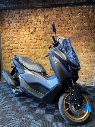 YAMAHA NMAX CONNECTED 160 ABS 