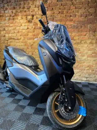 YAMAHA-NMAX CONNECTED 160 ABS-2025