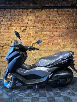 YAMAHA-NMAX CONNECTED 160 ABS YAMAHA-NMAX CONNECTED 160 ABS-2025