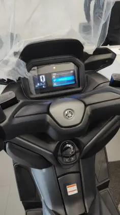 YAMAHA XMAX 300 CONNECTED ABS 