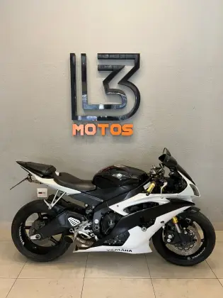 YAMAHA YZF-R6 