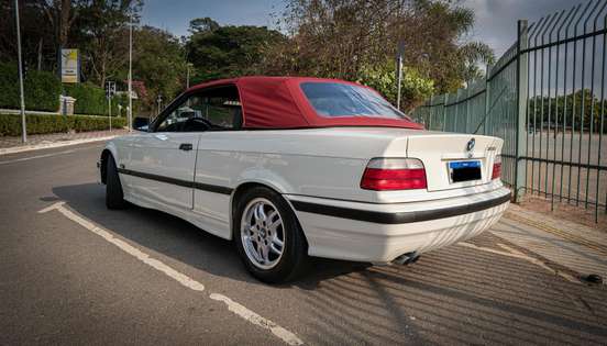 BMW-325i-1994