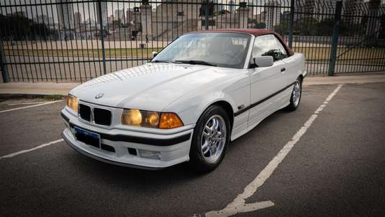 BMW-325i-1994