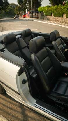 BMW-325i-1994