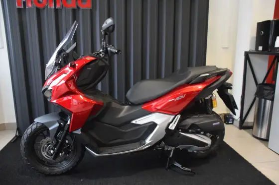 HONDA ADV 