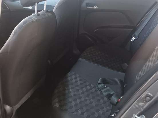 HYUNDAI-HB20-1.6 COMFORT PLUS 16V FLEX 4P MANUAL HYUNDAI-HB20-2018