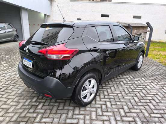 NISSAN-KICKS-2020