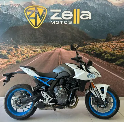 SUZUKI GSX-8S 