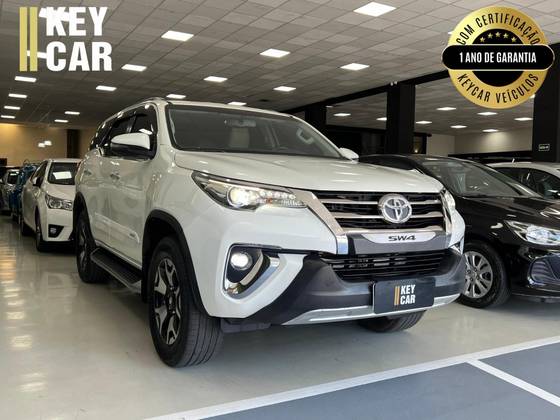 Toyota Hilux-sw4 2.8 Srx Diamond 4x4 7 Lugares 16v Turbo Intercooler ...