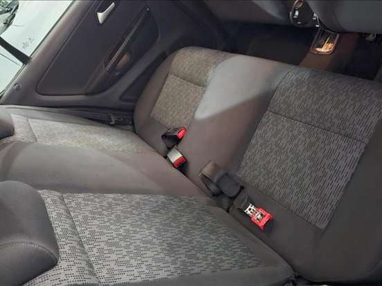 VOLKSWAGEN-FOX-2014