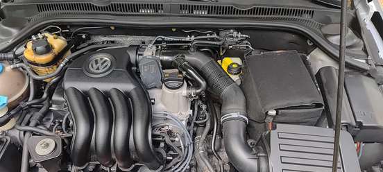 VOLKSWAGEN-JETTA-2011