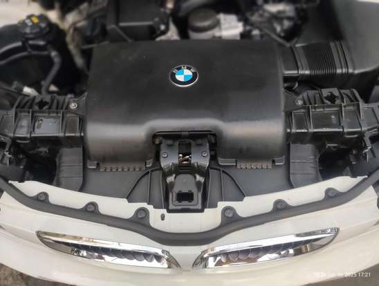BMW-118i-2011