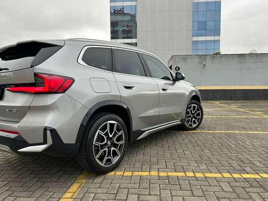BMW-X1-2023