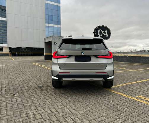 BMW-X1-2023