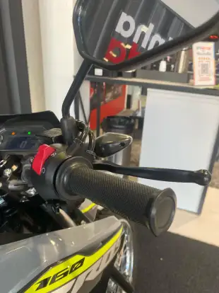 HONDA-NXR 160 BROS ABS-2025