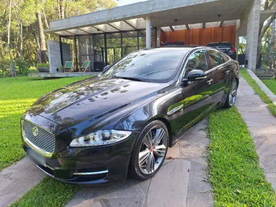 JAGUAR XJ 5.0 V8 S/C GASOLINA SUPERSPORT AUTOMÁTICO JAGUAR XJ 5.0 V8 S/C GASOLINA SUPERSPORT AUTOMÁTICO