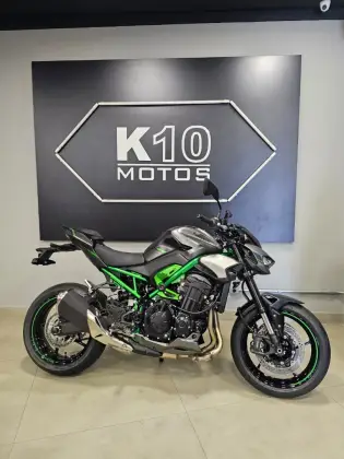 KAWASAKI Z900 KAWASAKI Z900