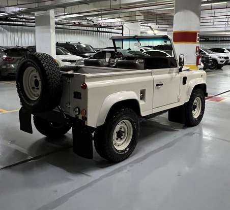 LAND ROVER-DEFENDER-1997