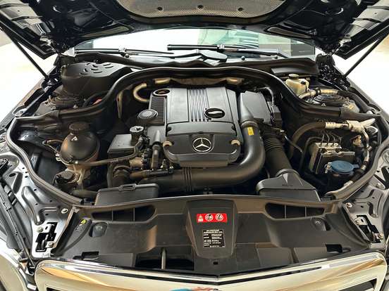 MERCEDES-BENZ-E 250-1.8 CGI AVANTGARDE 16V GASOLINA 4P AUTOMÁTICO MERCEDES-BENZ-E 250-2010