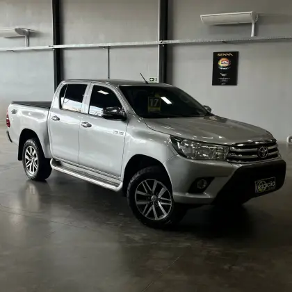 TOYOTA HILUX 2.8 STD 4X4 CD 16V DIESEL 4P MANUAL