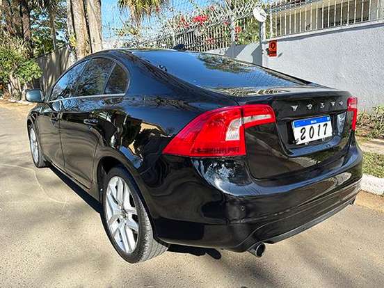 VOLVO-S60-2.0 T4 KINETIC GASOLINA 4P AUTOMÁTICO VOLVO-S60-2016